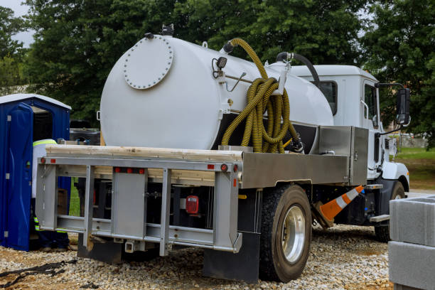 Porta potty delivery and setup in Alvord, TX